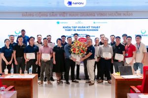 Đội ngũ kỹ sư tại bệnh viện cùng Nipon Việt Nam và Nihon Kohden chụp ảnh lưu niệm