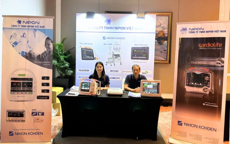 Gian hàng Nipon giới thiệu thiết bị Y tế đến với các y, bác sĩ